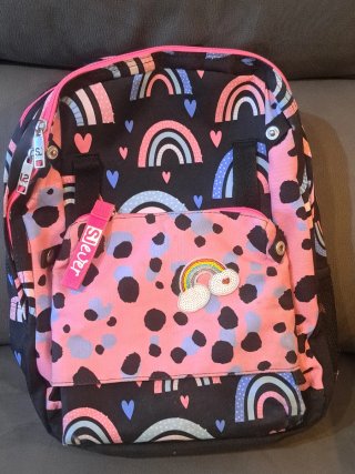 Mochila escolar infantil arcoíris