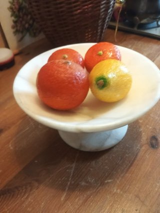Frutero de mármol antiguo