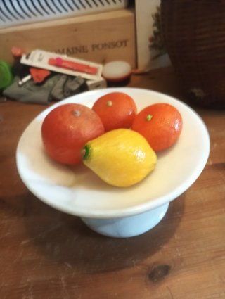 Frutero de mármol antiguo