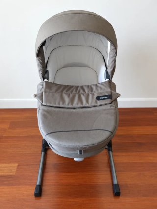 Capazo y Silla Inglesina Aptica XT más accesorios.