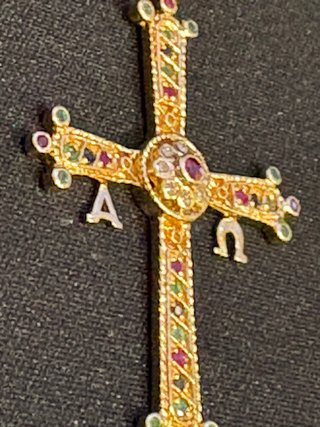 Colgante Cruz de la Victoria de Asturias 18k