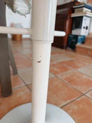 2 Taburetes Altos con Respaldo Blancos
