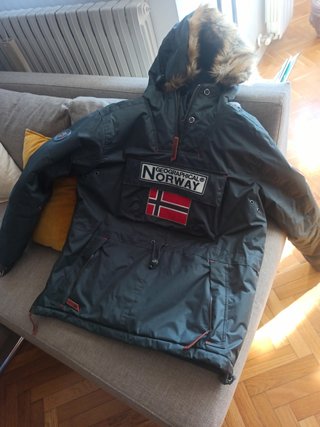 Abrigo Geographical Norway Negro