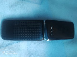 Móvil Alcatel Negro