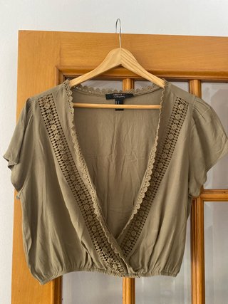 Blusa Forever 21 verde olivo
