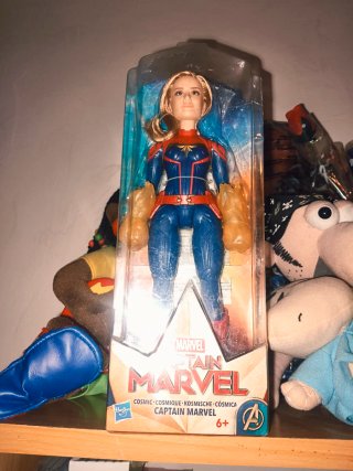 Muñeca Capitana Marvel Hasbro 6+
