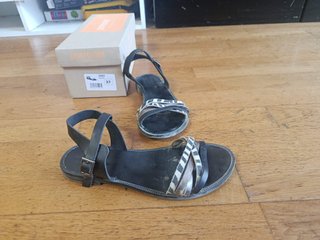 Sandalias Porronet Negras Talla 37