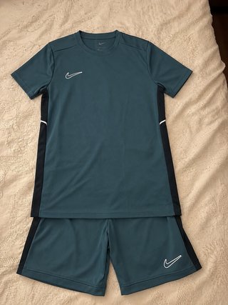 Conjunto Nike Verde Talla XS