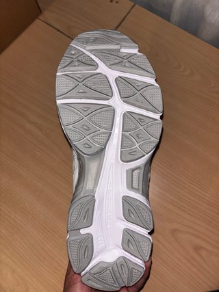 Asics NYC Grises Talla 42 Nuevas
