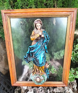 VIRGEN IMACULADA SOBRE CUADRO DE CRISTAL -
