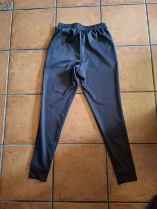 Pantalón chándal New Balance gris
