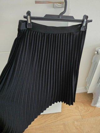 Falda Plisada Negra Midi Talla S