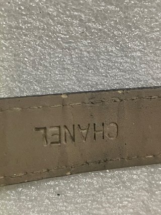 Reloj Chanel quartz,señora pulsera cuero negro