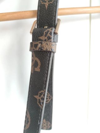 Bolso Guess Monograma Marrón Bandolera