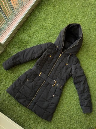 Abrigo plumas Zara negro talla S