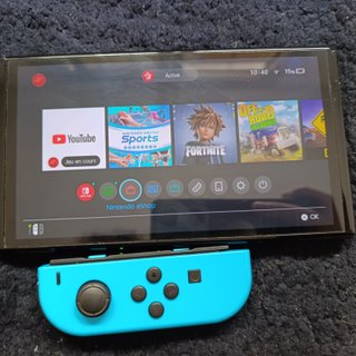 Nintendo Switch OLED Negro y Azul