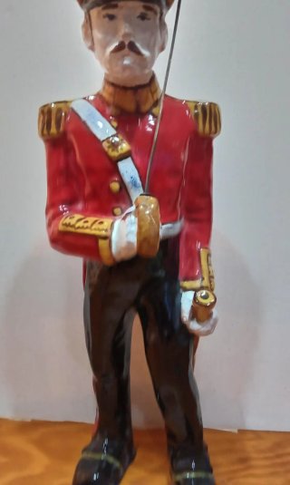 Figura Soldado Barro Porcelana Policromada