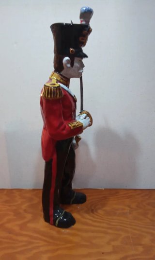 Figura Soldado Barro Porcelana Policromada