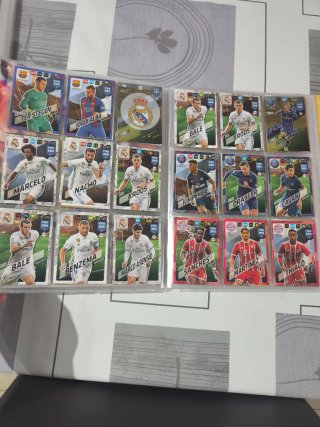 Álbum Panini Adrenalyn XL 2018 FIFA 365