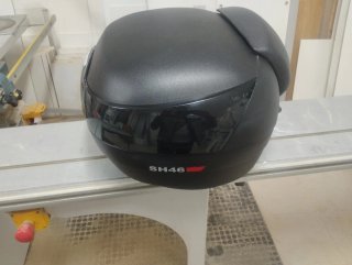 Baúl Shad y soporte FZ6N