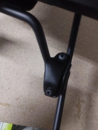 Baúl Shad y soporte FZ6N