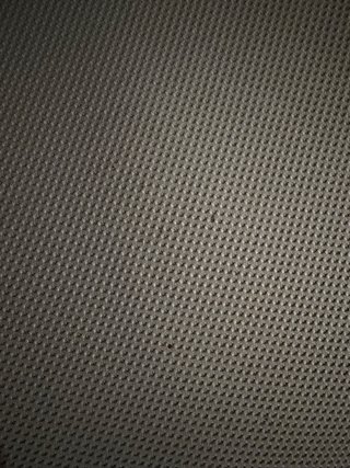 Silla de oficina blanca y gris