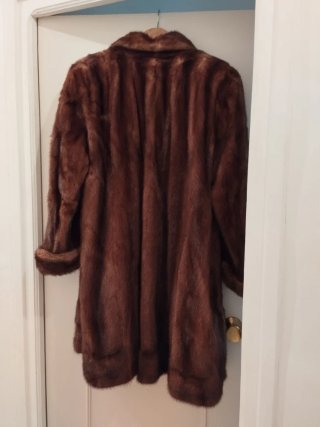 Abrigo de mujer corte clásico Talla M/L