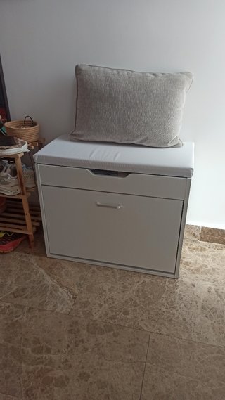 Zapatero de entrada blanco