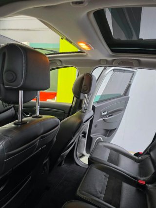 Renault Grand Scenic 2012