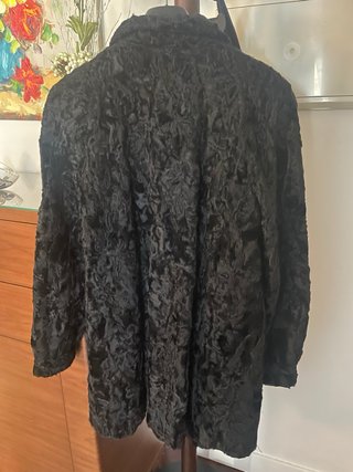 Abrigo de piel negro. Astracan. Se uso 5 veces