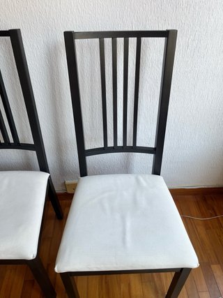 Set de 4 Sillas de Comedor Blancas y Negras