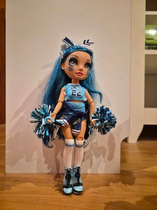 Muñeca Rainbow High Cheerleader Azul