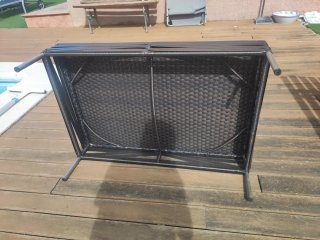 Tavolino da giardino in rattan e metallo in perfetto stato