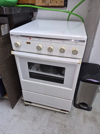 Cocina Fagor de Gas y Horno Eléctrico