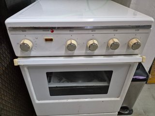 Cocina Fagor de Gas y Horno Eléctrico