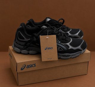 Asics Gel NYC negras y grises Talla 39