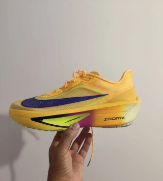 T45,5 Nike Zoom Fly 6