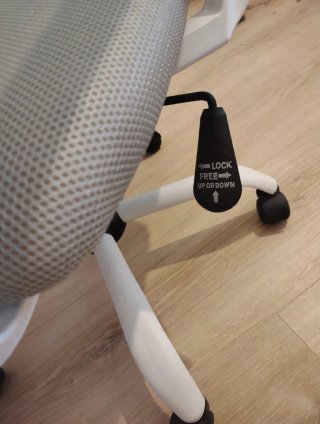 Silla de oficina Ergonómica con ruedas