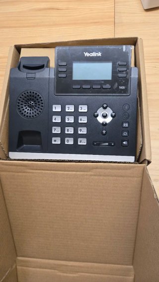 Teléfono IP Yealink SIP-T42S