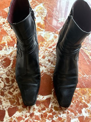 Botines Negros Hispanitas