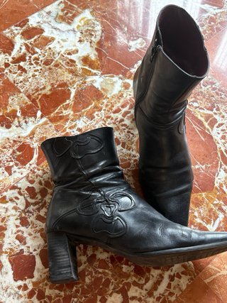 Botines Negros Hispanitas