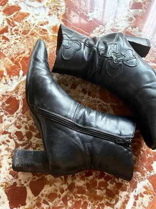 Botines Negros Hispanitas