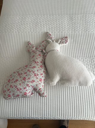 2 Cojines Infantiles Conejito Zara Home