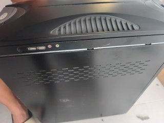 Torre PC Intel Core 2 Quad Asus
