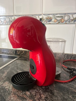 Cafetera NESCAFÉ Dolce Gusto Roja