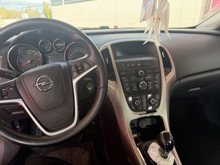 Opel Astra 2012