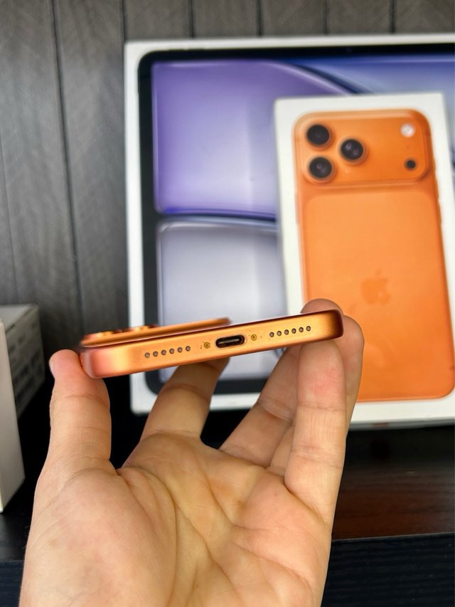 iPhone 17 Pro Max 256GB Naranja Seminuevo