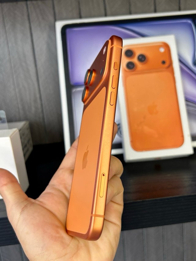 iPhone 17 Pro Max 256GB Naranja Seminuevo