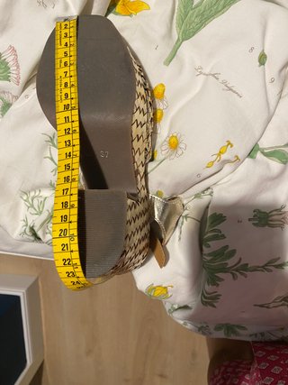 Sandalias Carmela Doradas