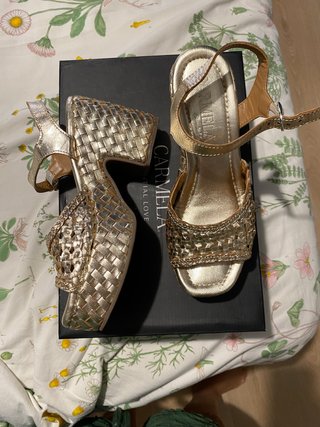 Sandalias Carmela Doradas